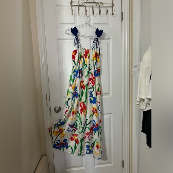 Beach Dress used as new - Picture 4 of 4